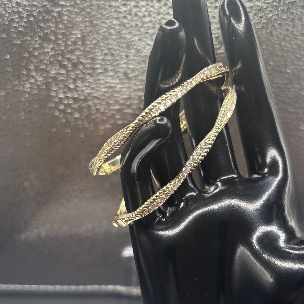 Elegant Gold and Silver Bracelet